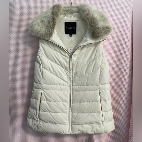TALBOTS Cream puffer vest with tan faux fur collar size XS. - Picture 1 of 7